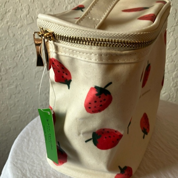 Kate Spade: Strawberry Print Cream Lunch Tote/Bag - Picture 7 of 16